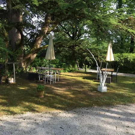 Domaine De La Vivarie 2*